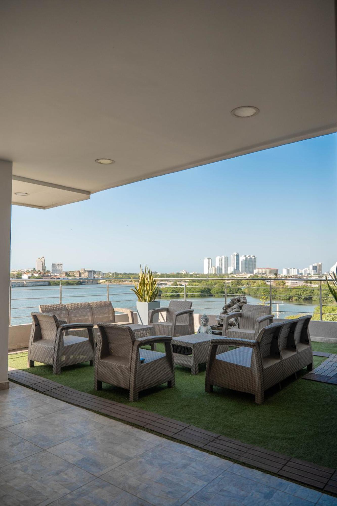 Suite Con Balcon Cerca Al Centro Картахена Экстерьер фото